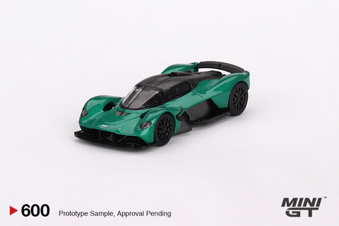 Mini GT Aston Martin Valkyrie - Racing Green