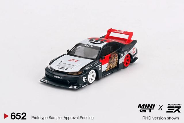 Mini GT LB-Super Silhouette Nissan Silvia (S15) - Garuda