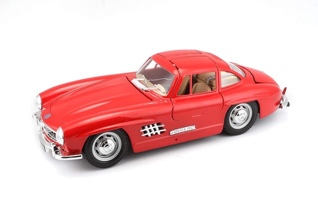 Bburago Mercedes-Benz 300 SL 1945 1:24