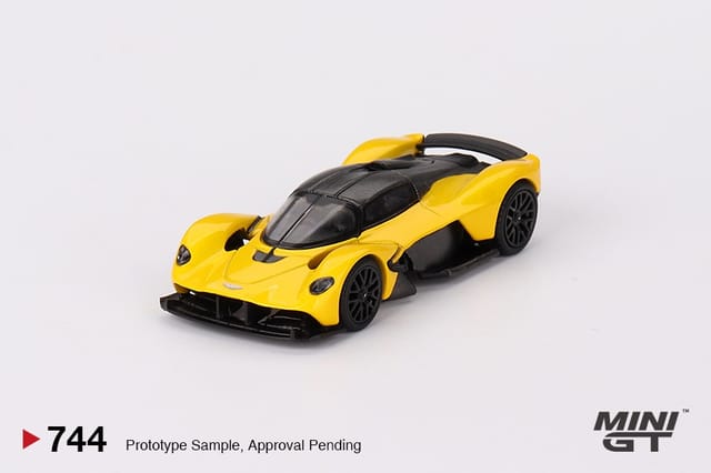 Mini GT Aston Martin Valkyrie Sunburst Yellow